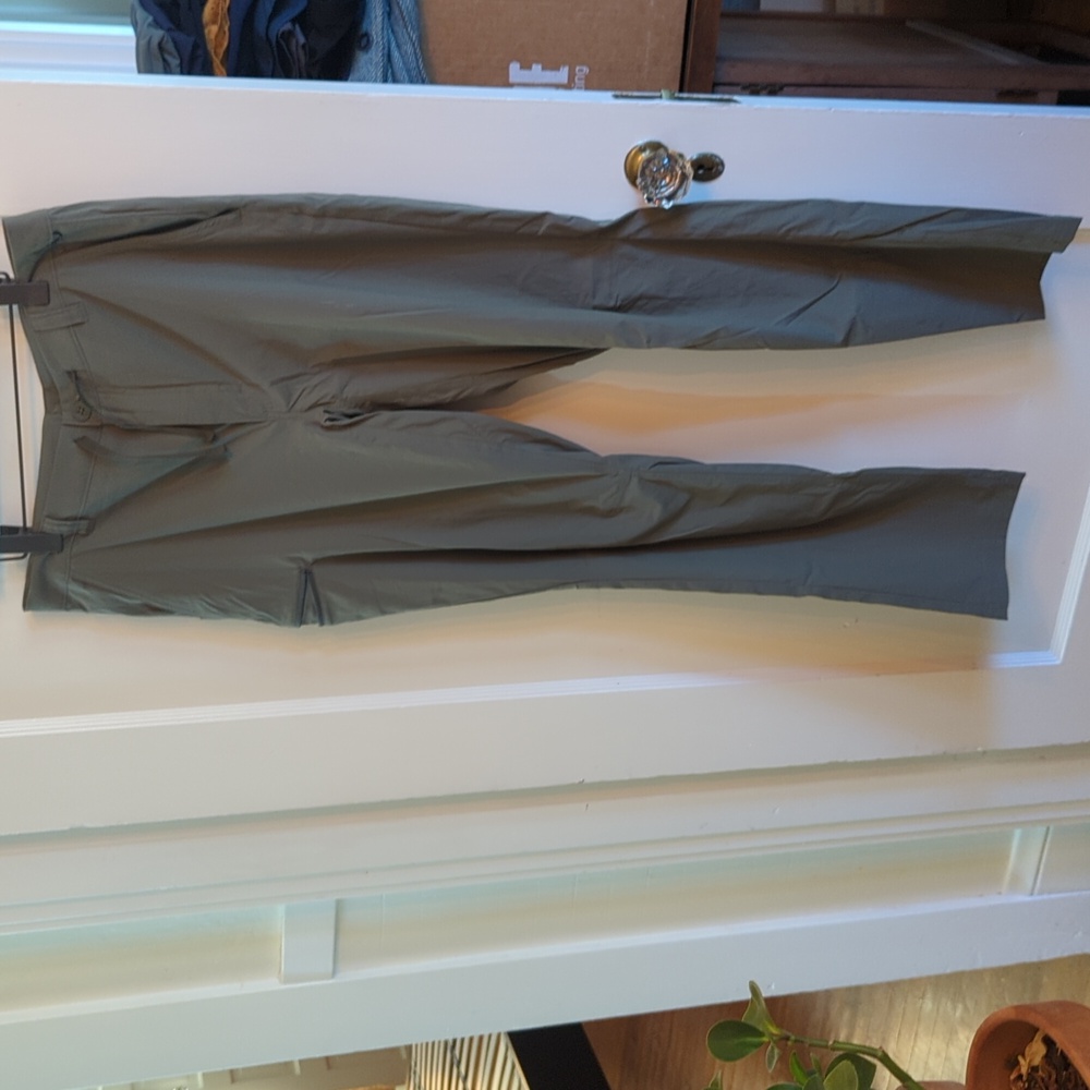 REI men's trailmade nylon pants size 34x32